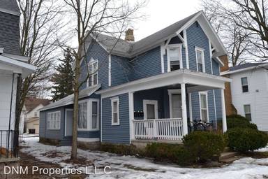 Main picture of 309 S Michigan Ave