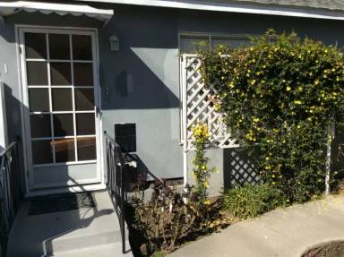 Main picture of 13741 Burbank Blvd