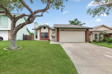 Main picture of 7122 Sunlit Trail Dr