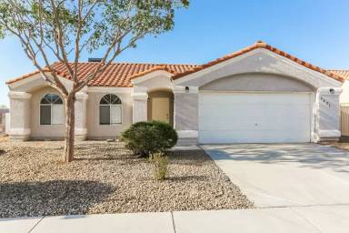 Main picture of 6221 Tupac Ln
