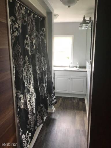 Main picture of 418 N Jefferson St