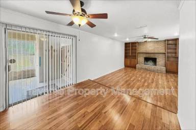 Main picture of 3862 Wonder Ct