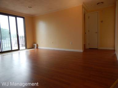 Main picture of 1235 N Shore Rd