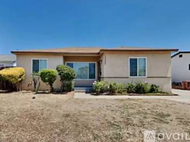 Main picture of 13582 Rayen St