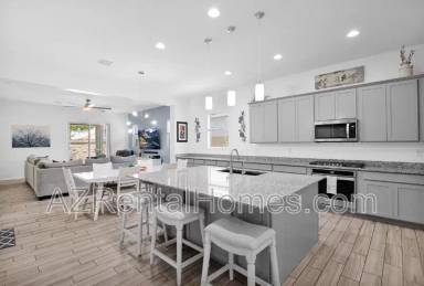 Main picture of 8720 E Navarro Ave