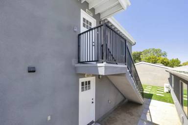 Main picture of 1607 Vuelta Grande Ave