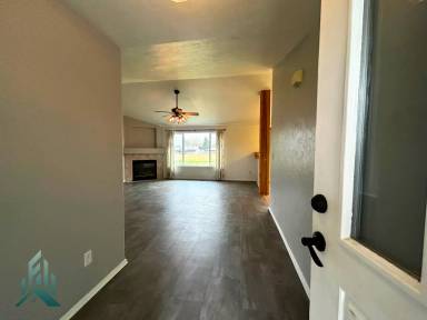 Main picture of 2345 Columbus St SE