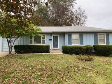 Main picture of 4702 E 135th St