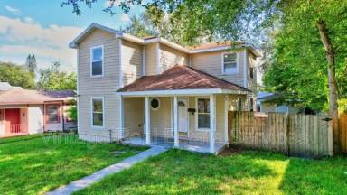 Main picture of 720 Newton Ave S
