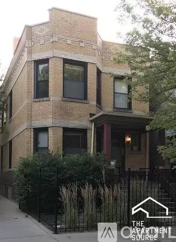 Main picture of 3138 W Schubert Ave