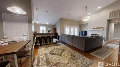 Main picture of 3842 Thornhill Cir