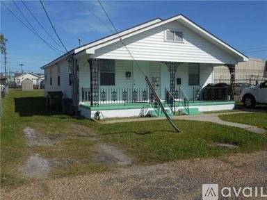 Main picture of 717 Cantrelle St
