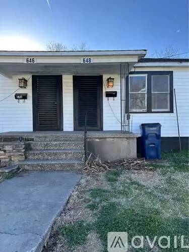 Main picture of 646 N Bell Ave