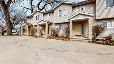 Main picture of 1510 Delaware Ave