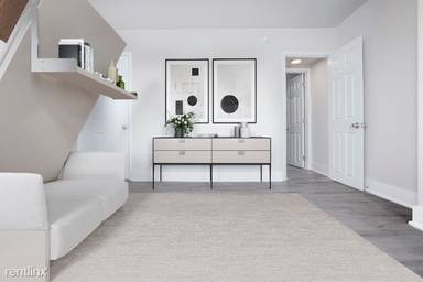 Main picture of 2853 N Taylor St