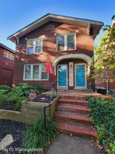 Main picture of 7135 Amherst Ave