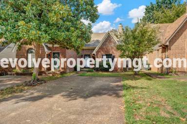 Main picture of 4181 Hickory Grove Dr