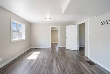 Main picture of 2509 Olive St