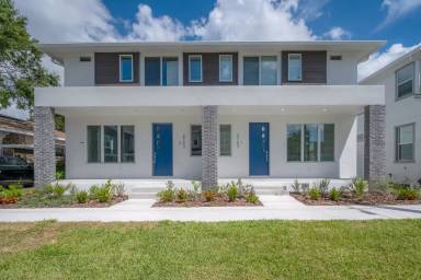 Main picture of 2703 W Fig St