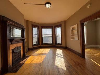 Main picture of 716 Como Ave