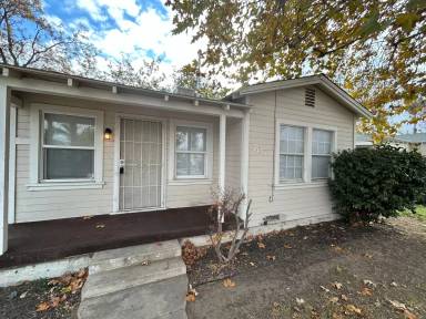 Main picture of 707 Woodrow Ave
