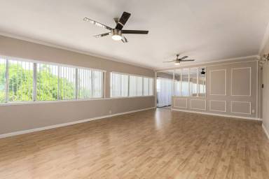 Main picture of Windsor Place Condominiums