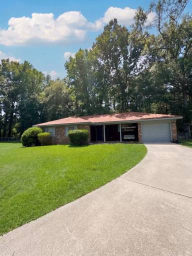 Main picture of 613 Ryan Ln