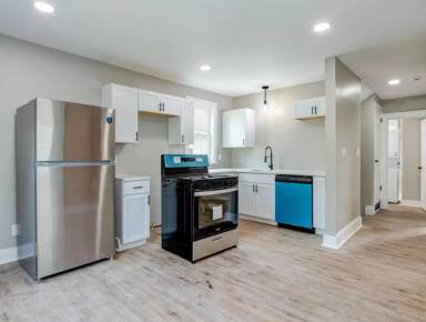Main picture of 1221 4th Ave