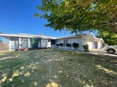 Main picture of 13975 Smoke Tree Rd