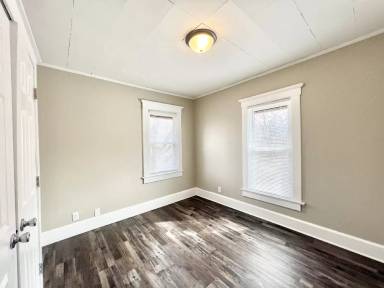 Main picture of 238 Madison St