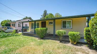 Main picture of 423 Hamilton Dr