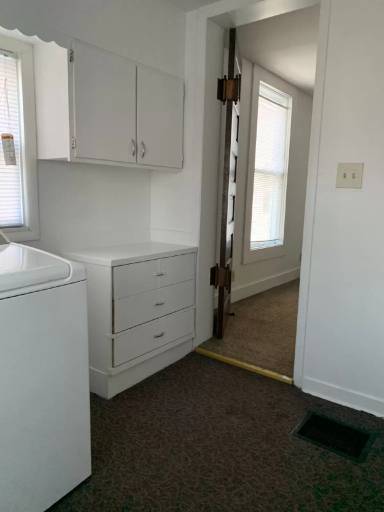 Main picture of 913 S 5th St