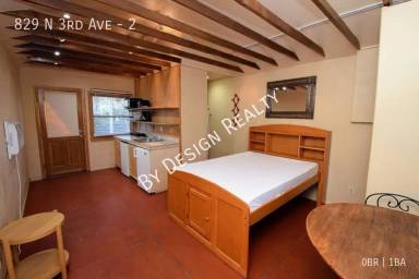 Main picture of 827 N 3rd Ave