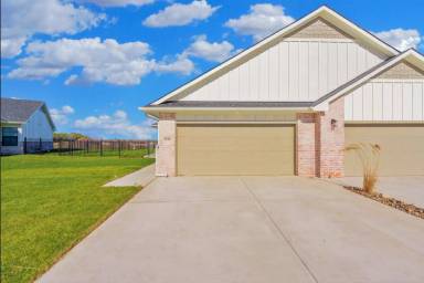 Main picture of 2343 S Spring Hill Ct