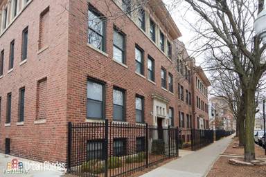 Main picture of 901 W Agatite Ave