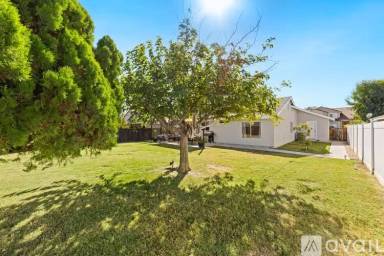 Main picture of 42934 Charlton Ave