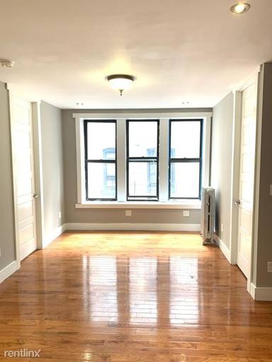 Main picture of 467 W 159th St