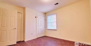 Main picture of 502 Lynnehaven Dr