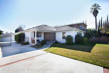 Main picture of 426 Walnut Ave