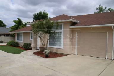 Main picture of 417 E Prospect Ave