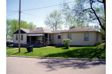 Main picture of 710 E 14th St