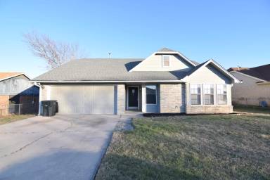 Main picture of 3320 Tallwood Dr
