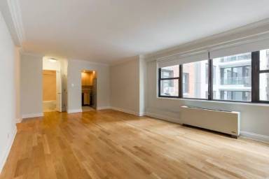 Main picture of 142 E 33rd St