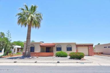 Main picture of 2065 S San Ray