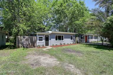 Main picture of 3313 Rosselle St