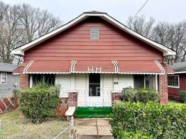 Main picture of 3616 Maple Ave SW