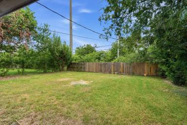 Main picture of 9438 Ashville Dr