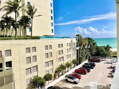 Main picture of The Carriage Club North Condo