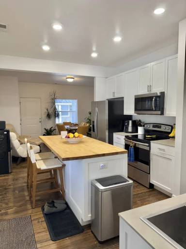Main picture of 4050 Sveta Ln