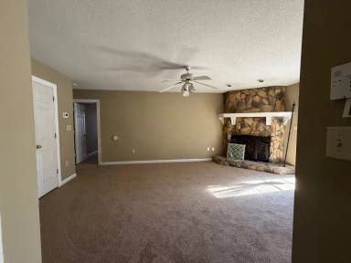 Main picture of 52 Montana Ln